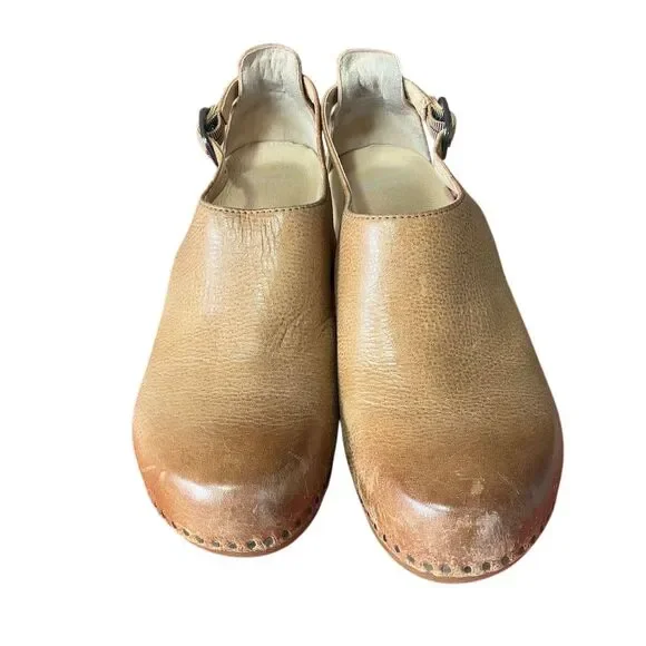 Dansko Women's Heeled Clogs Brown Size 40 (Women’s 10) Comfortable Casual Shoes - Picture 2 of 9